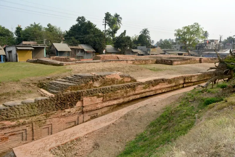 Ancient mound known as Varahamihirer Dhipi comprised in survey plot Nos. 1506, 1511, 1510, 1513, 1514, 1516 and part of survey plot Nos. 1507, 1509, 1512, 1508, 1515, 1517, 1518 and 1522 of mauza Deulia and survey plot No. 628 and part of survey plot Nos. 626 and 1622 of mauza Kaukepara — photograph 5
