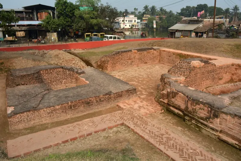 Ancient mound known as Varahamihirer Dhipi comprised in survey plot Nos. 1506, 1511, 1510, 1513, 1514, 1516 and part of survey plot Nos. 1507, 1509, 1512, 1508, 1515, 1517, 1518 and 1522 of mauza Deulia and survey plot No. 628 and part of survey plot Nos. 626 and 1622 of mauza Kaukepara — photograph 4