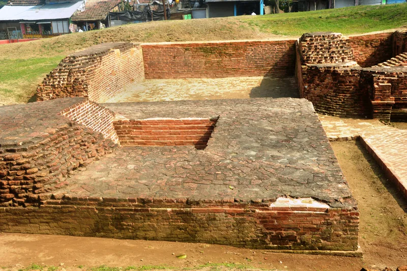 Ancient mound known as Varahamihirer Dhipi comprised in survey plot Nos. 1506, 1511, 1510, 1513, 1514, 1516 and part of survey plot Nos. 1507, 1509, 1512, 1508, 1515, 1517, 1518 and 1522 of mauza Deulia and survey plot No. 628 and part of survey plot Nos. 626 and 1622 of mauza Kaukepara — photograph 3