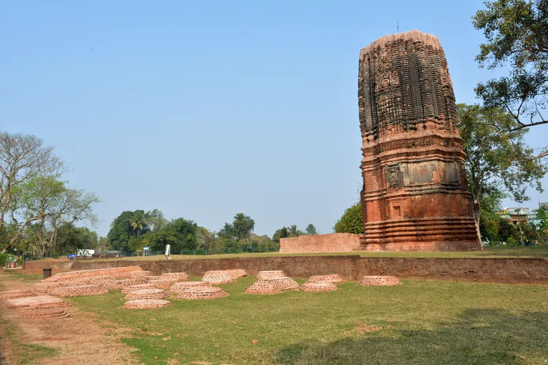 Ancient Temple, Bahulara — photograph 5
