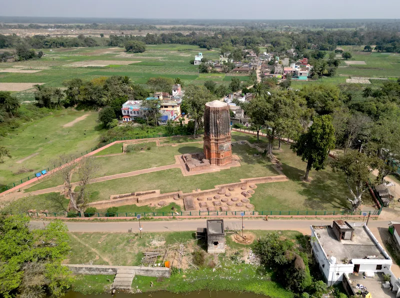 Ancient Temple, Bahulara — photograph 2