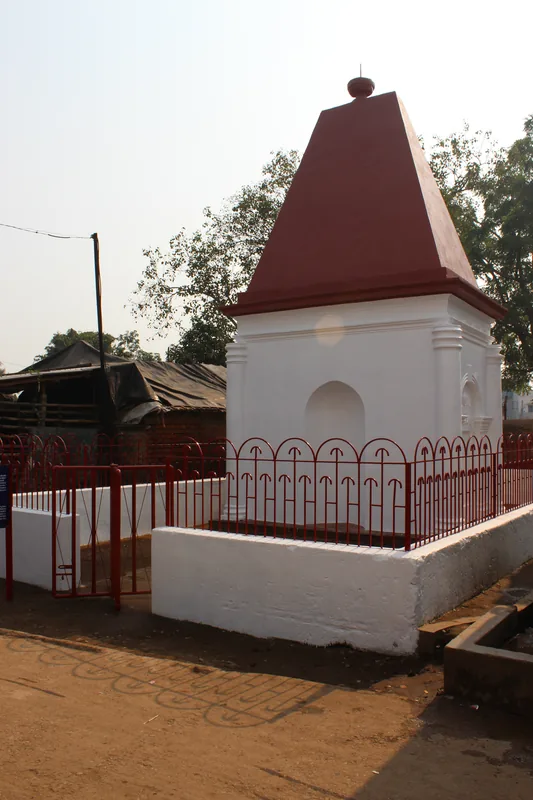 John Pierce’s tomb — photograph 2