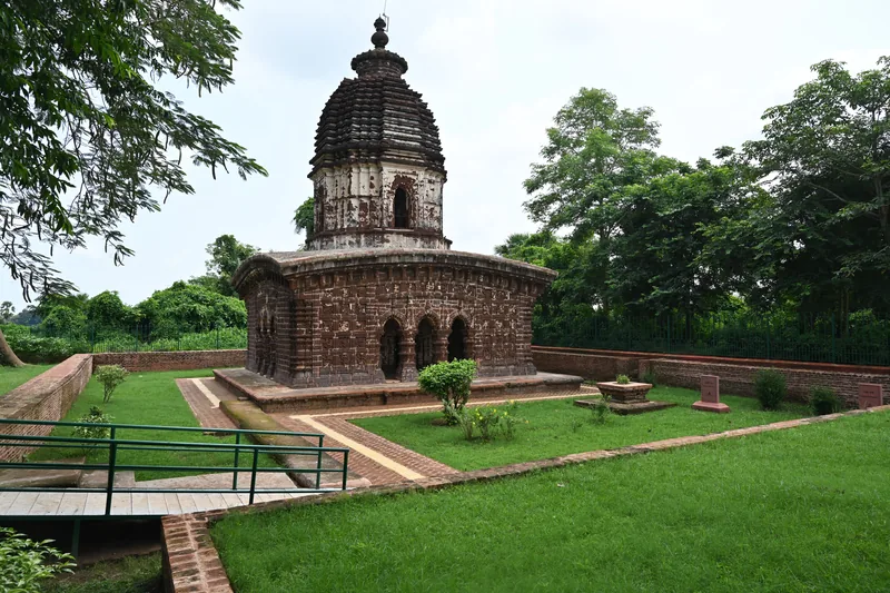 Kala Chand Temple — photograph 5