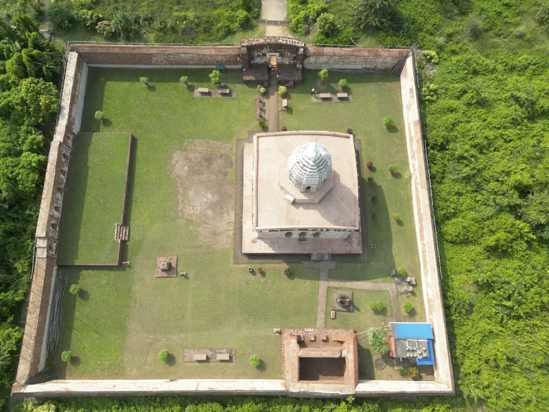 Lalji Temple — photograph 3