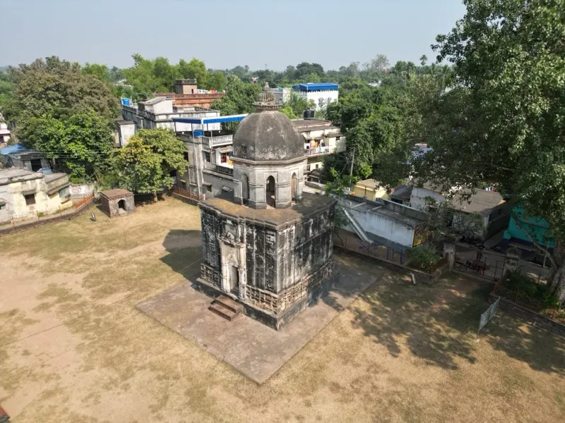 Maleswar Temple — photograph 1