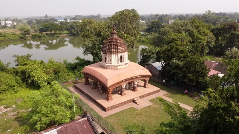 Muralimohan Temple — photograph 1