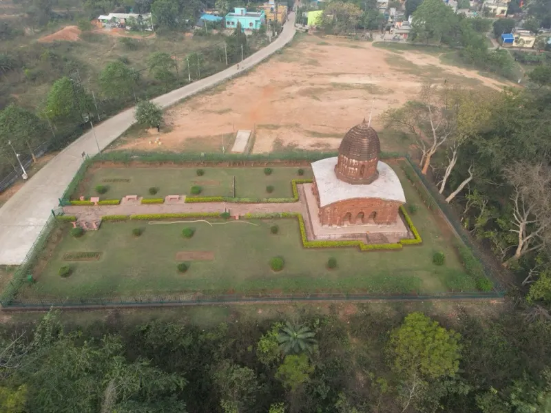 Nanda Lal Temple — photograph 1
