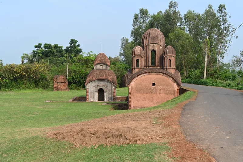 Nava Ratna Temple Complex — photograph 3