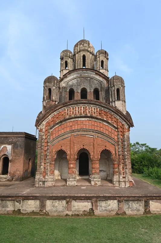 Nava Ratna Temple Complex — photograph 1
