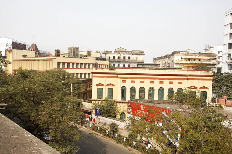 Old Building of the Asiatic Society — photograph 2