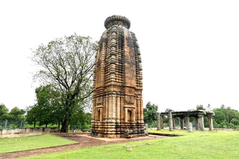 Old Temple at Banda (Deul) — photograph 1