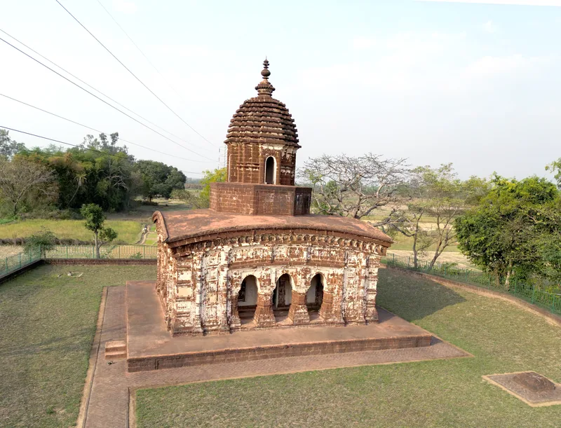 Patpur Temple — photograph 4