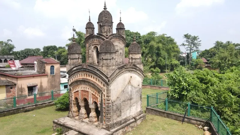 Radha Damodar Temple — photograph 5