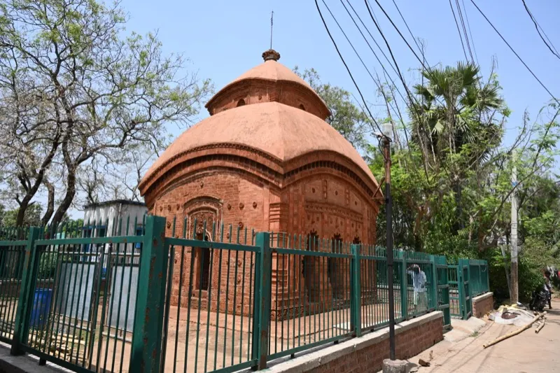 Radhabinode Temple — photograph 3