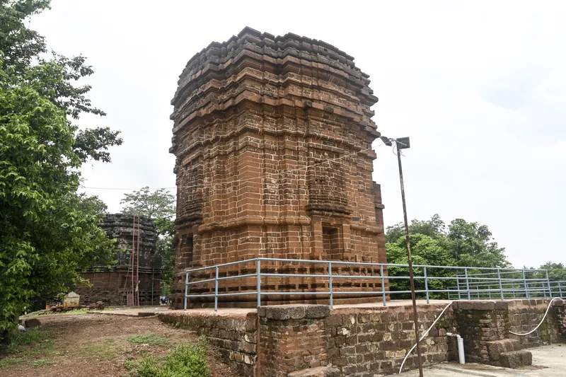 Sareswar Temple — photograph 4
