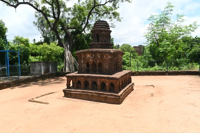 Stone Chariot — photograph 3