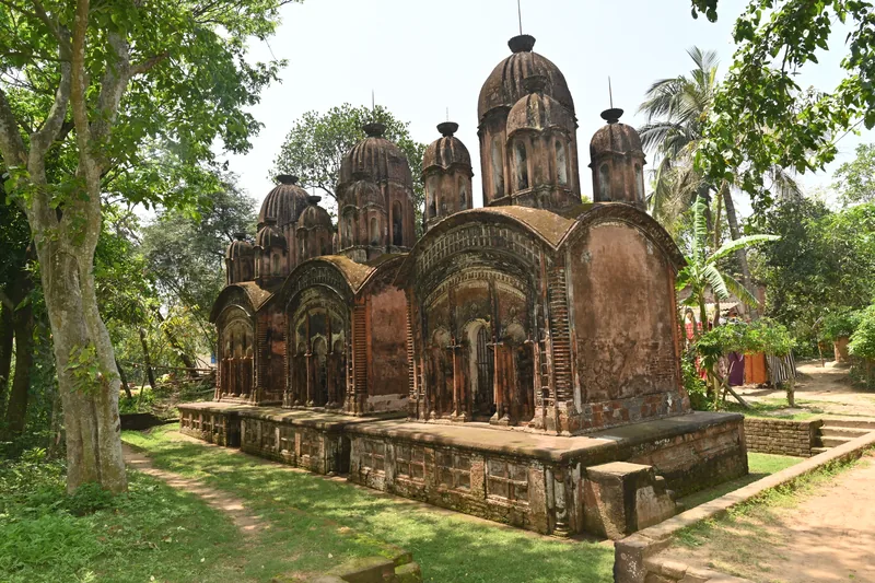 Temples of Bandyopadhyay family — photograph 4