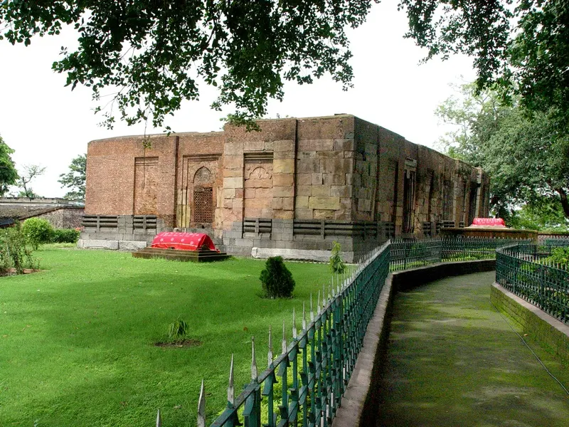The Dargah of Zafar Khan Ghazi — photograph 4