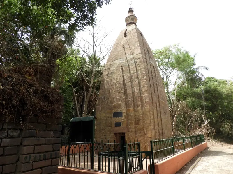 The old temple of Dharmaraj — photograph 4