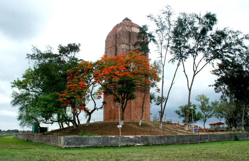 The temple at Jhater Deul — photograph 2