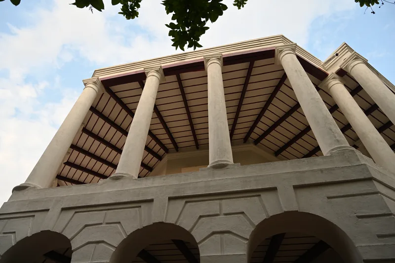 Warren Hasting’s House — photograph 3